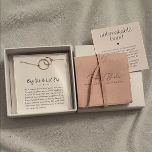 Gold Interlocking Circle Necklace - Big Sis & Lil Sis